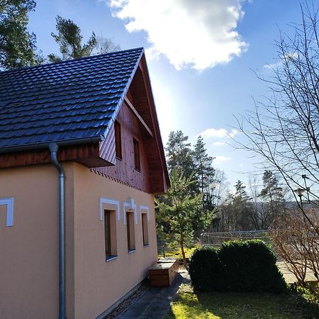 Chaty Kolodeje - Ubytovani U Reky V Soukromem Arealu-Orange Kolodeje nad Luznici Exterior photo